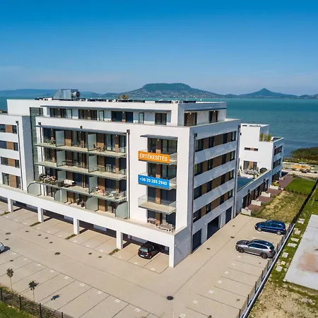 Sunset Port 402 Apartment Fonyod